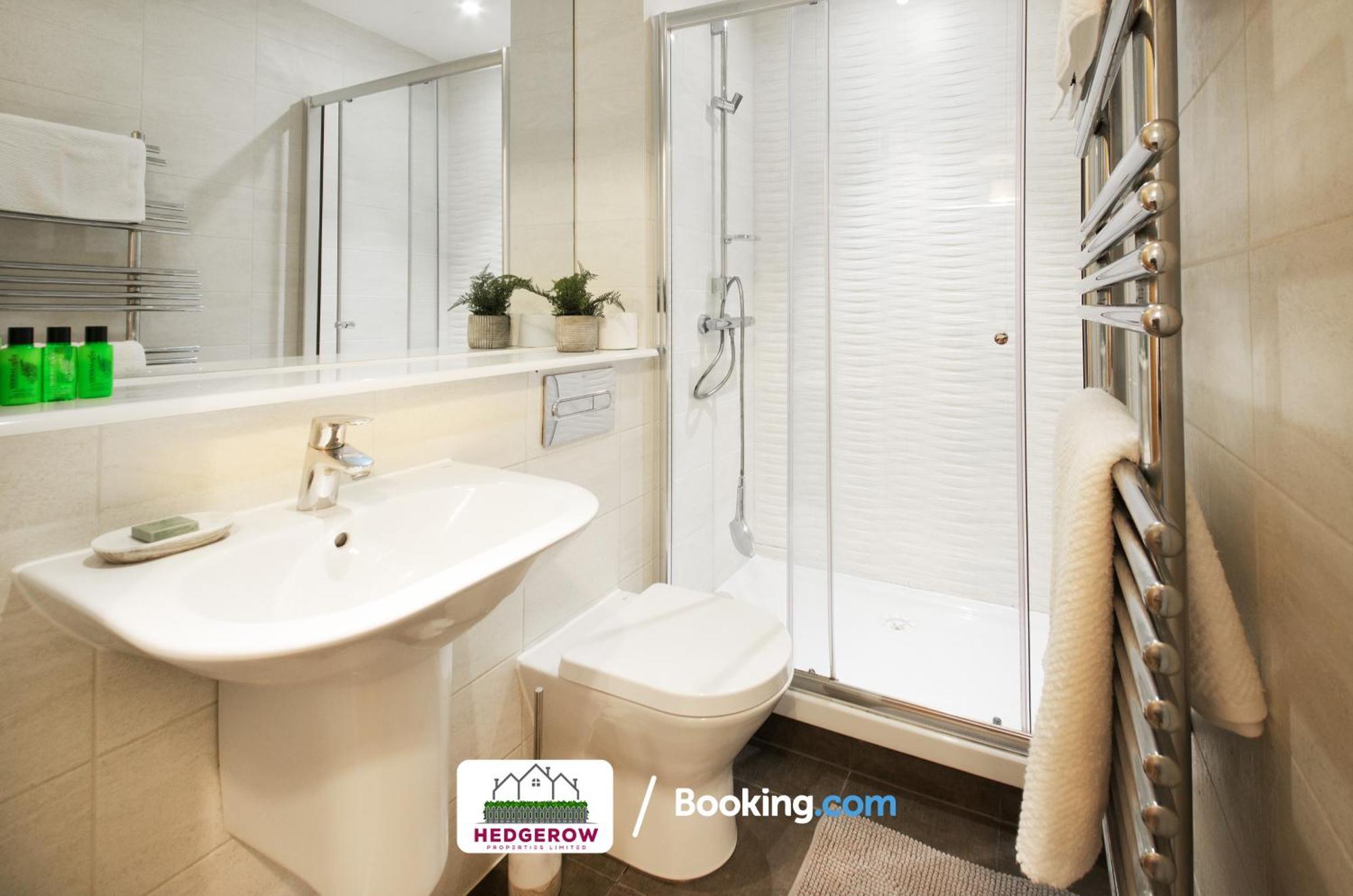 Premium Deals On Modern 2 -Bed 2-Bath Central City 122 High Street Flat For Movers & Pros By Hedgerow Manchester Exterior foto